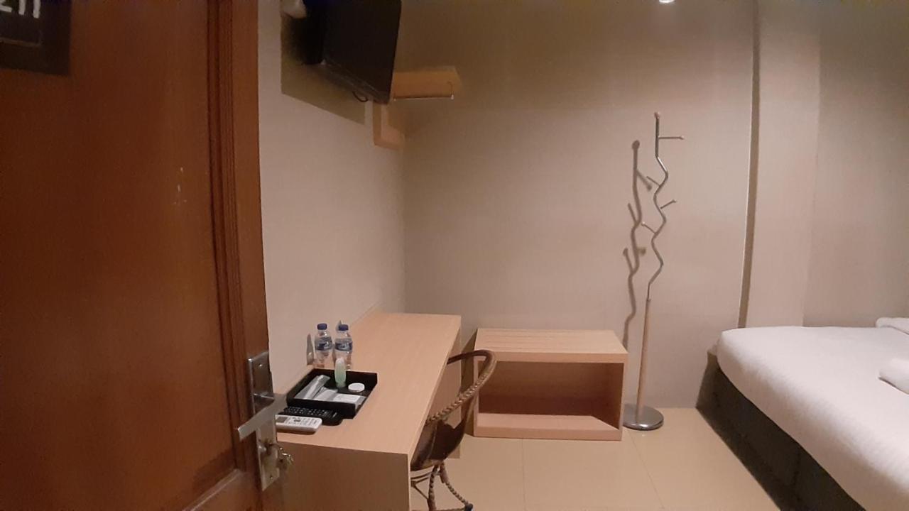 New Gentala Hotel Медан Екстериор снимка