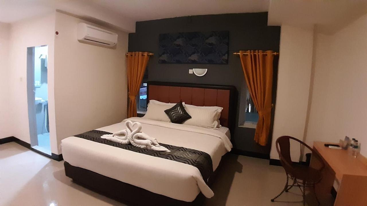 New Gentala Hotel Медан Екстериор снимка