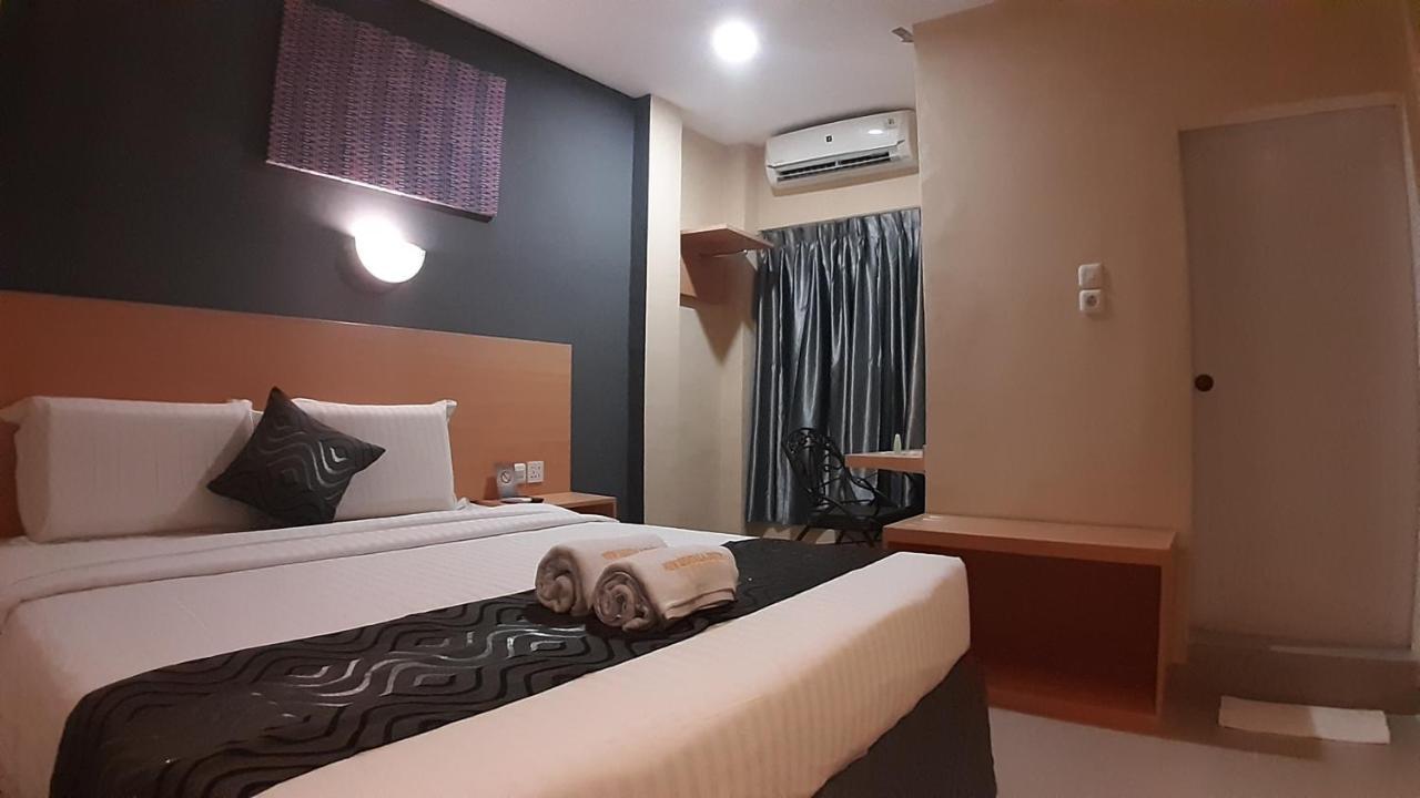 New Gentala Hotel Медан Екстериор снимка