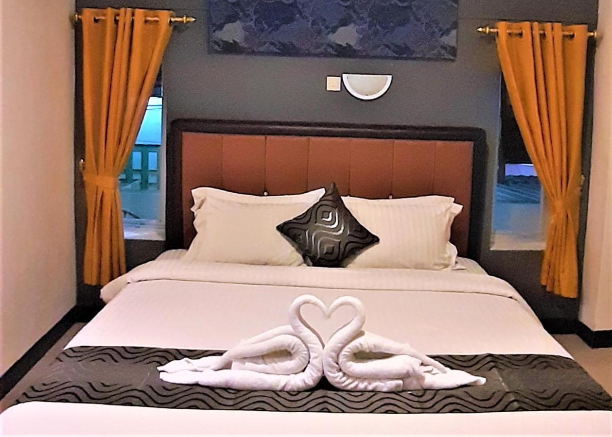 New Gentala Hotel Медан Екстериор снимка