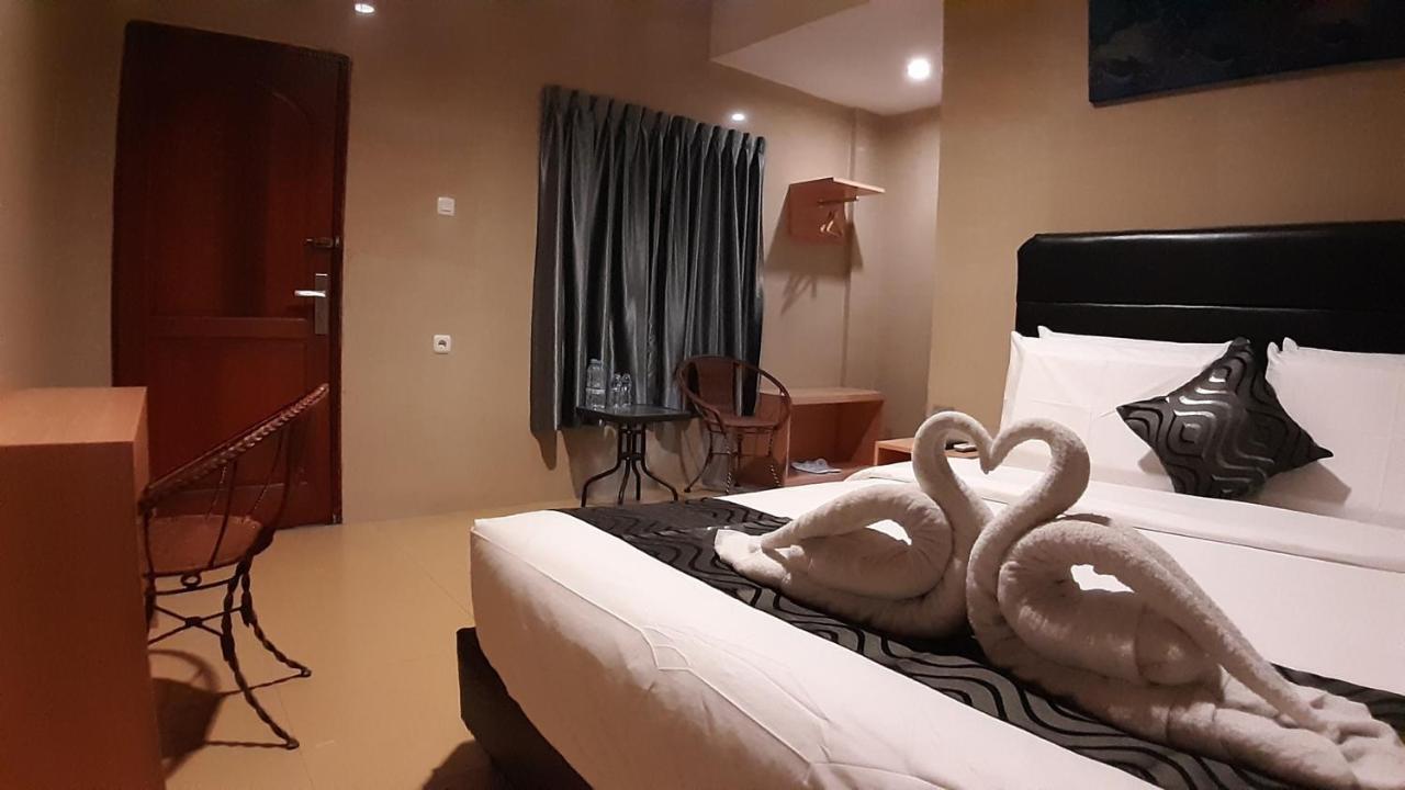 New Gentala Hotel Медан Екстериор снимка