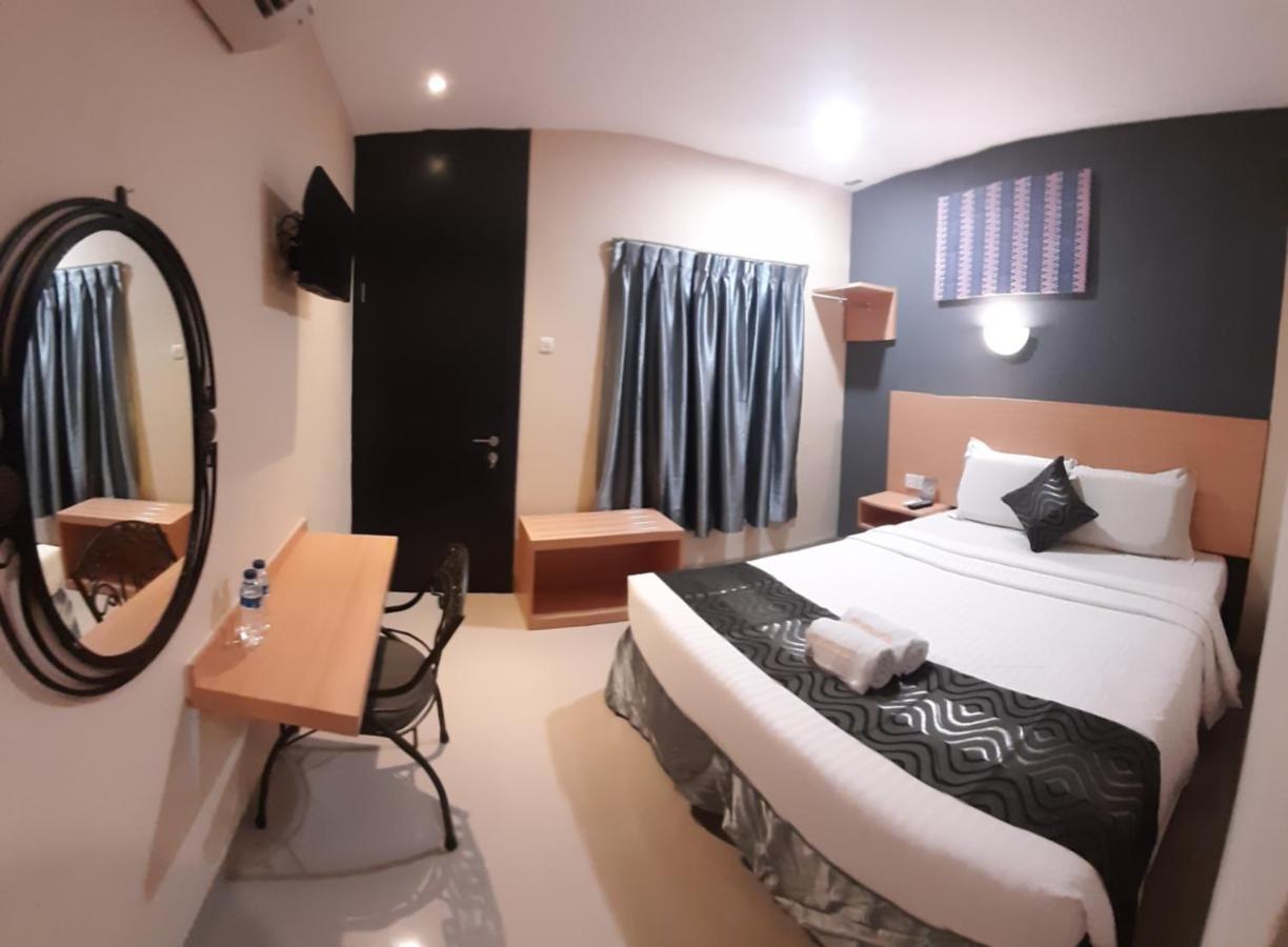 New Gentala Hotel Медан Екстериор снимка